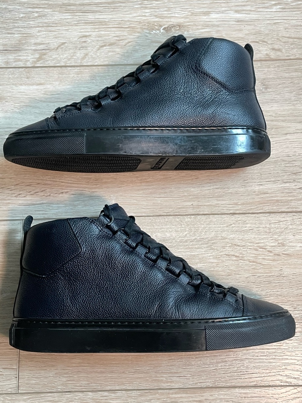 Balenciaga Arena High Navy Leather Sneakers - Picture 4 of 9